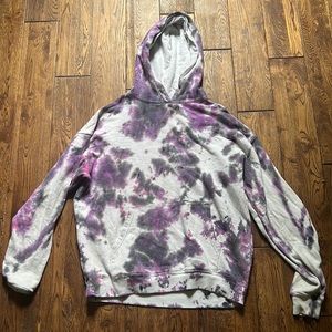 tie-dye hoodie